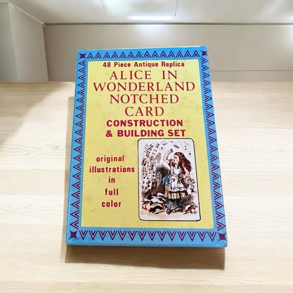 1989 ALICE IN WONDERLAND NOTCHED CARD Construction Set Build A House of Cards!